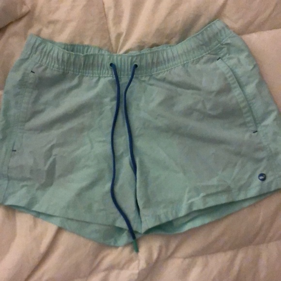 Vineyard vine Board shorts - Picture 3 of 4